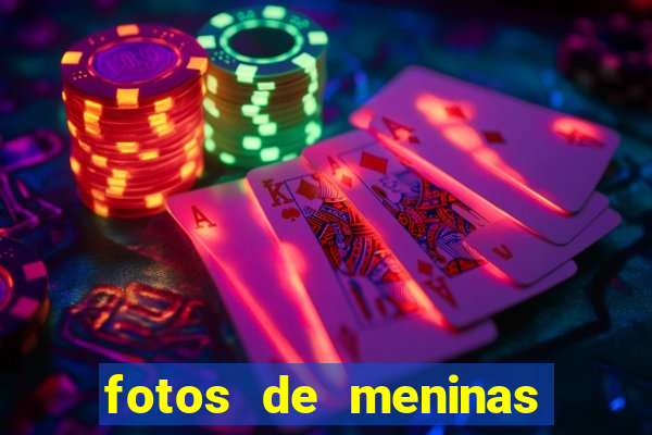 fotos de meninas bonitas fake cabelo cacheado