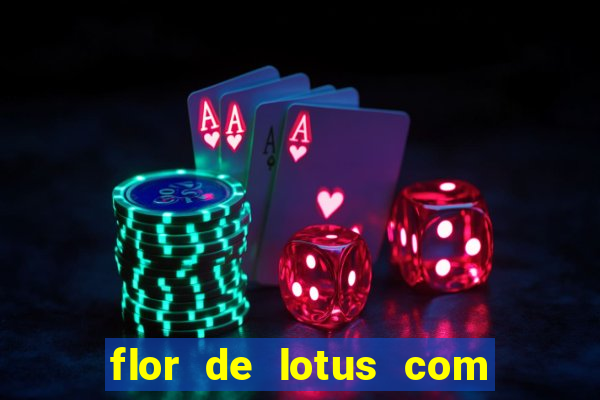 flor de lotus com lua tatuagem