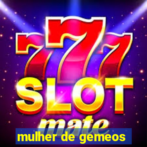 mulher de gemeos