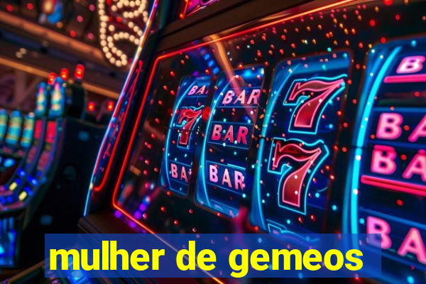 mulher de gemeos